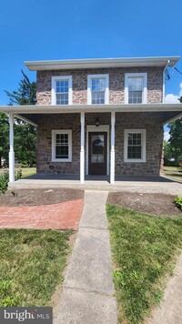 Building Photo - 1143 Old Swede Rd