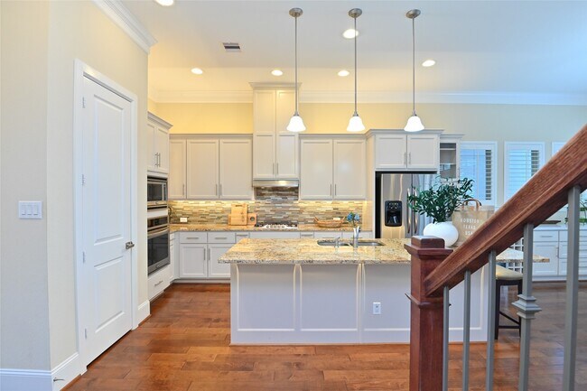 Building Photo - 11906 McNabb Ln