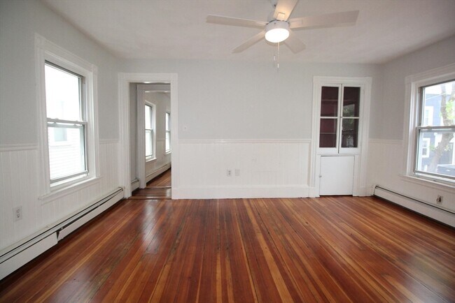 Building Photo - 12 Albion Pl