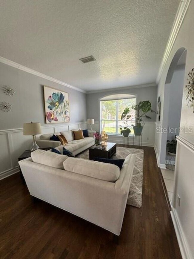 Building Photo - Brighton Lakes Beauty