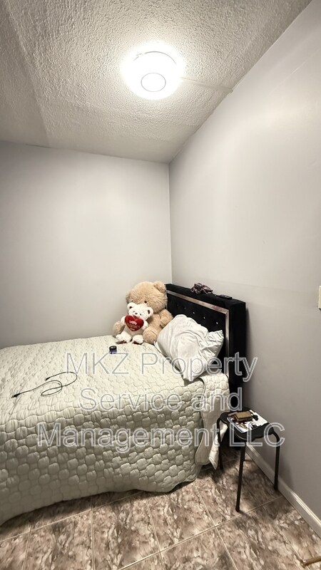 Building Photo - 279 Ontario St