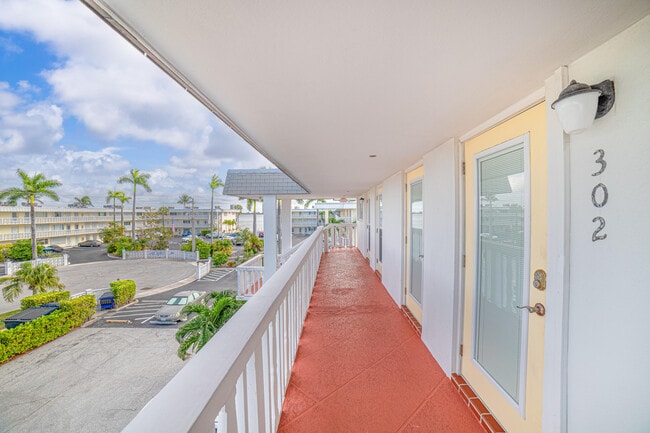 Building Photo - 112 Doolen Ct