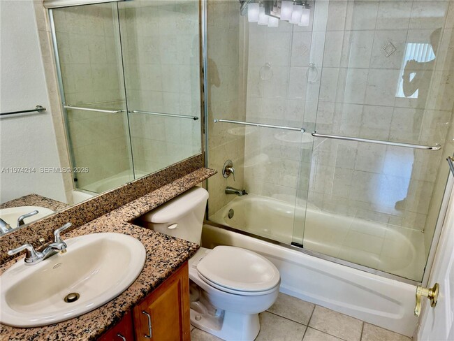 Building Photo - 151 NE 16th Ave