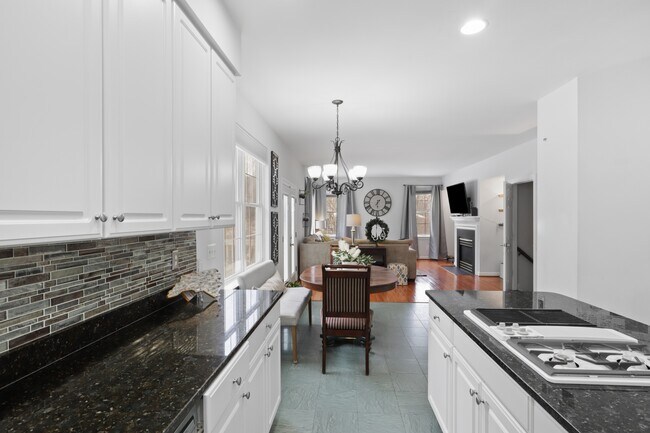 Building Photo - 47627 Rhyolite Pl