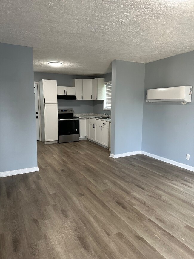 Building Photo - 2112 Steadman St