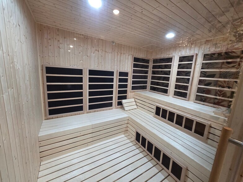 Building Photo - 2720 SW 69th Ave