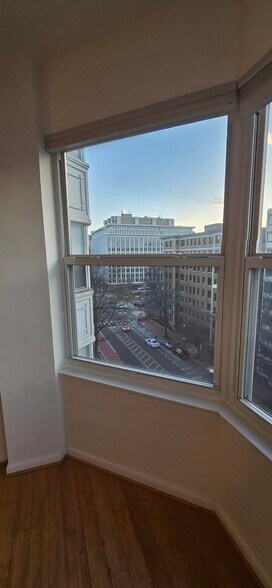 Building Photo - 1111 11th St NW