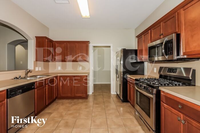 Building Photo - 230 Silver Ripple Dr