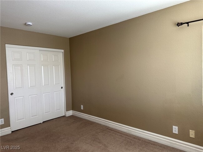 Building Photo - 362 Dogleg Dr