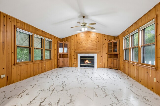 Building Photo - 226 Latrobe Ave