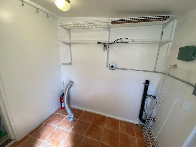 Building Photo - Pacific Grove Mid-Century Modern style home