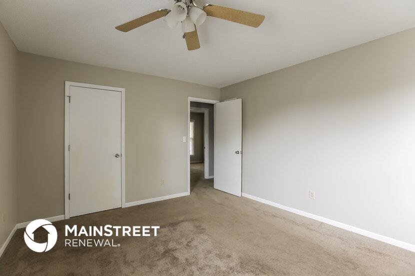 Building Photo - 1523 NE Westwind Dr