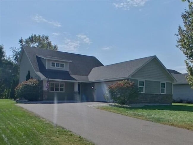 Primary Photo - 150 Pullman Ave