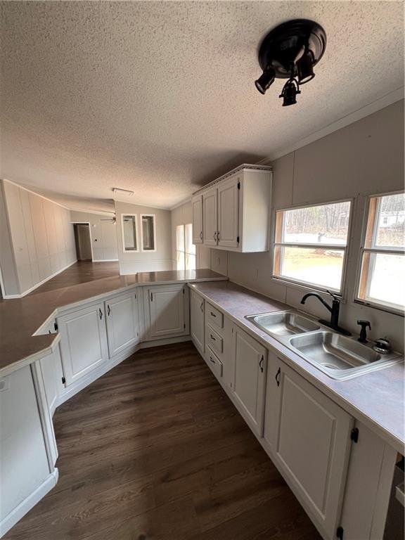 Building Photo - 465 Redwood Dr