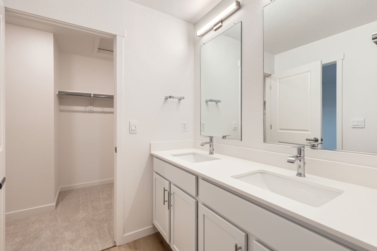 Master Bathroom - 1348 S Boston Ct