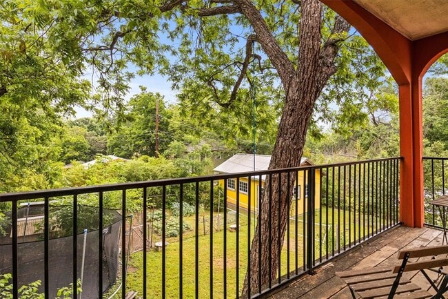 Building Photo - 508 E 38th 1/2 St