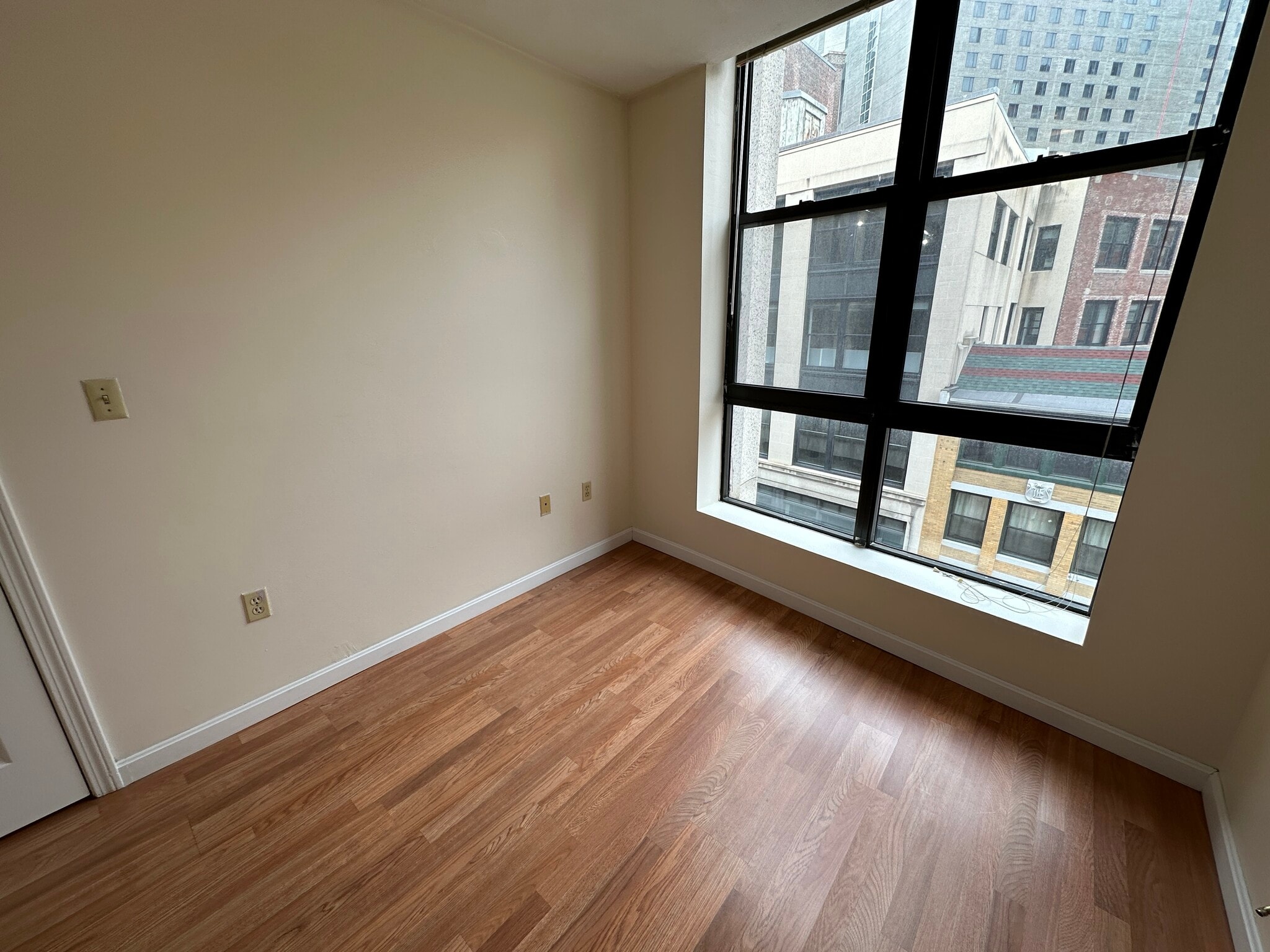 Building Photo - 79 Essex St