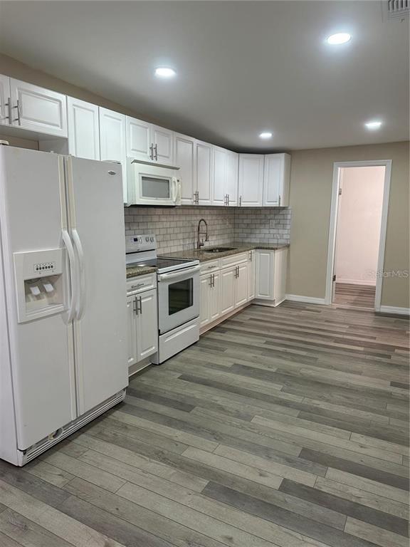 Building Photo - 3024 Linda Dr