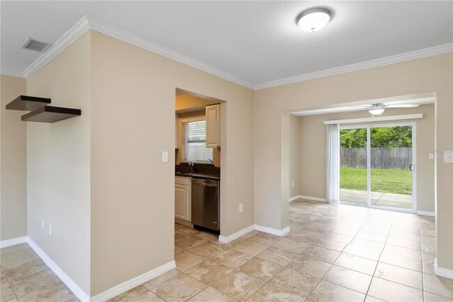 Building Photo - 3520 Aloha Dr
