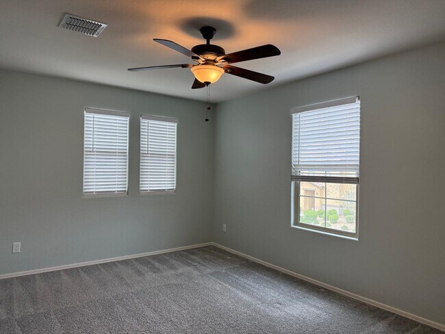 Building Photo - 16579 W Jenan Dr