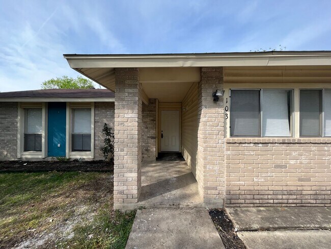 Building Photo - 103 Meadow Way