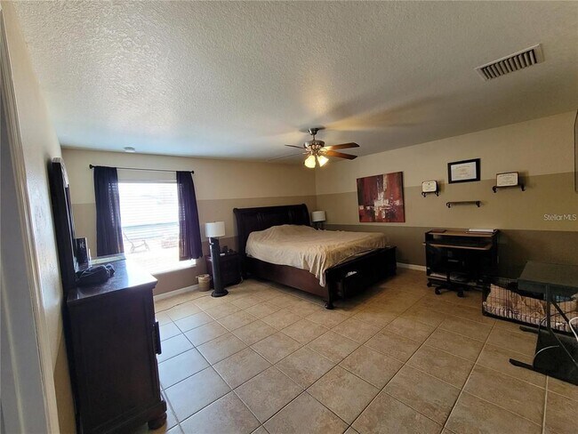 Building Photo - 5112 Dancing Bay Ln