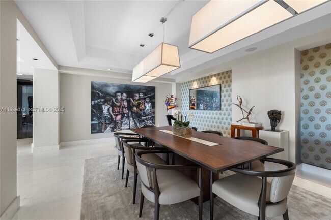 Building Photo - 7133 Fisher Island Dr