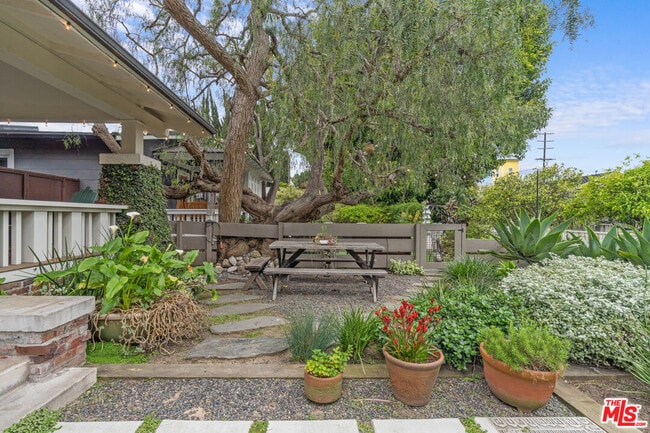 Building Photo - 740 Marco Pl