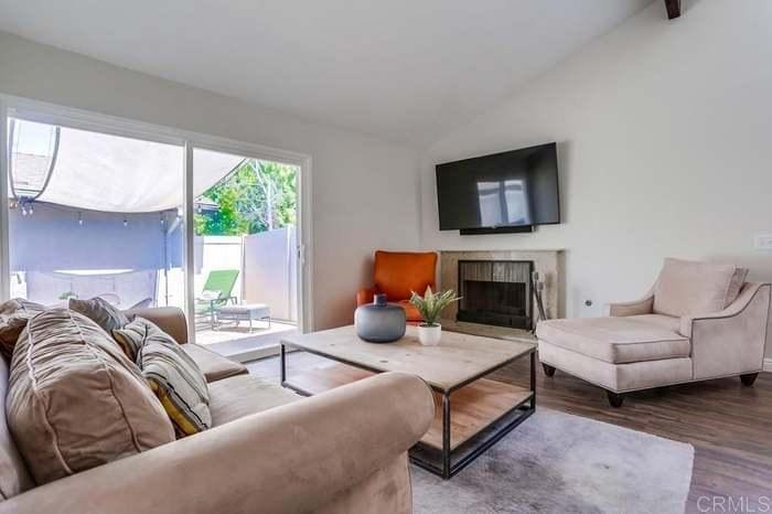 Building Photo - 670 Kumquat Way
