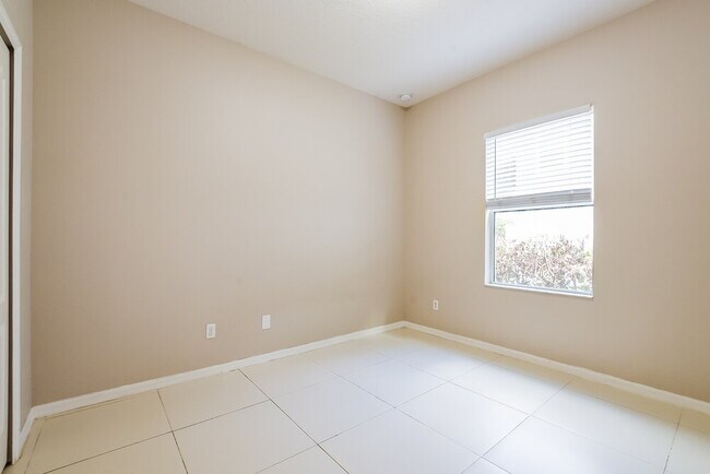 Building Photo - 1586 Danisco Pl