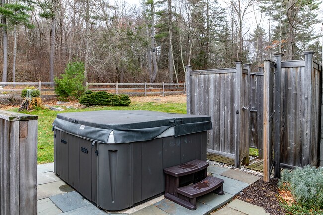 Building Photo - 109 Dibble Hill Rd