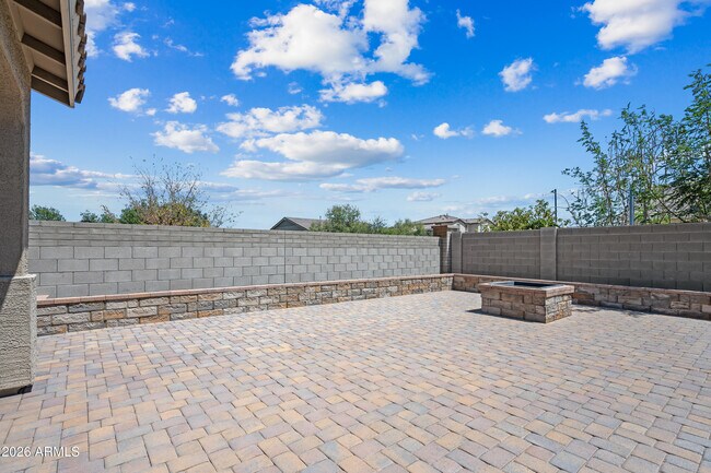 Building Photo - 23043 E Rosa Rd