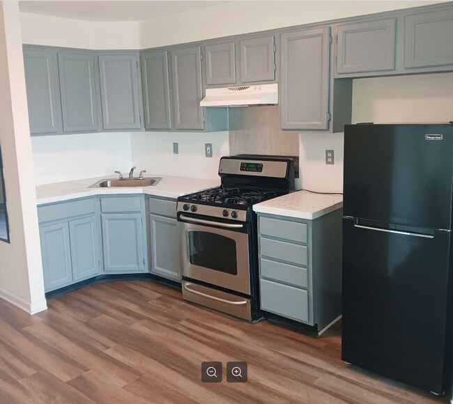 Building Photo - 5304 Jackson St