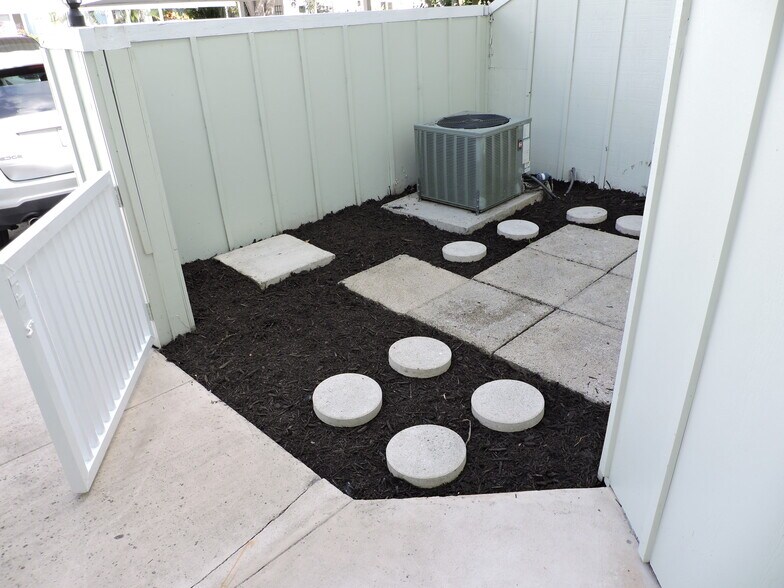 Building Photo - 6239 Riverwalk Ln