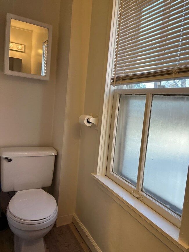 Building Photo - 3 Bedroom 1 Bath Home in Lancaster City - ...