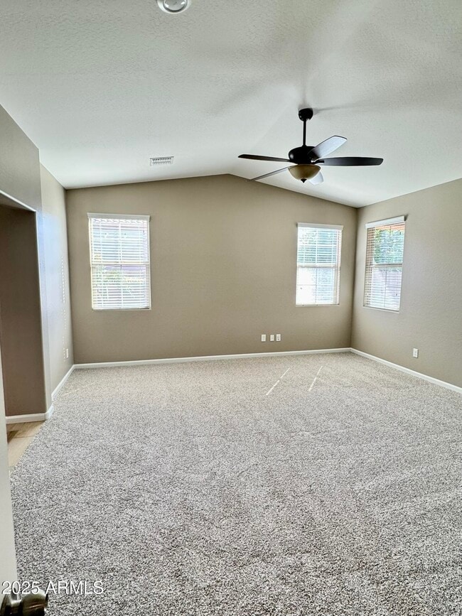 Building Photo - 3253 S Miller Dr