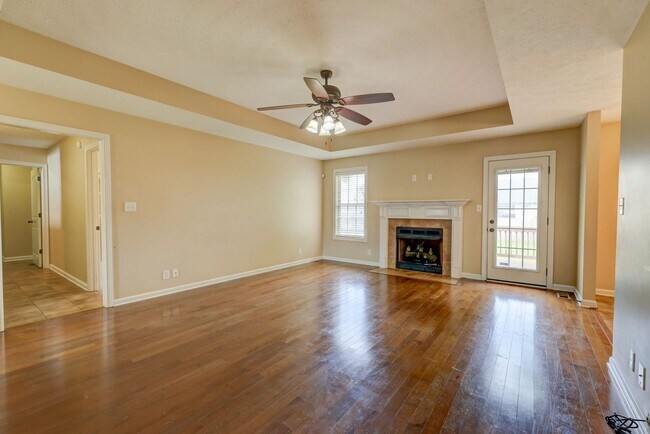 Building Photo - 2924 Brewster Drive