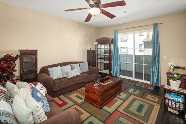 Building Photo - 1625 Filaree Dr