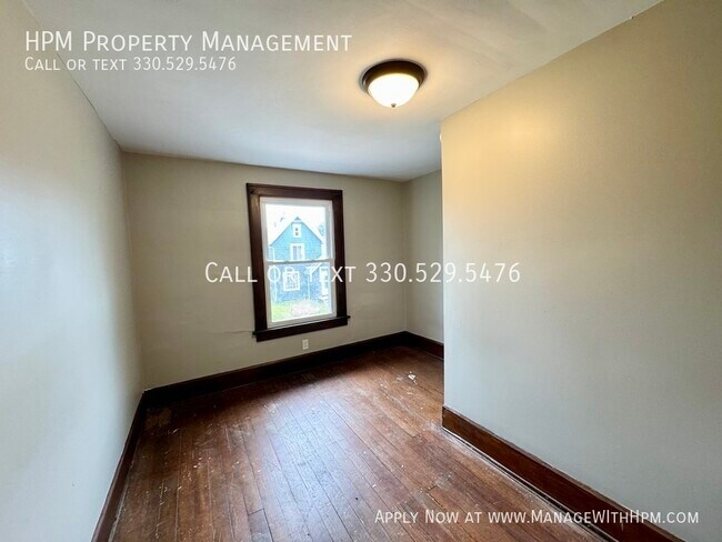 Building Photo - 304 Chicago Pl NW