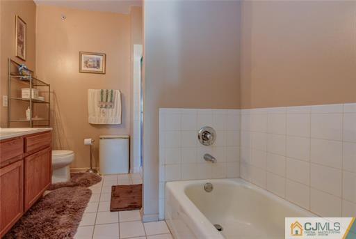 Building Photo - 135 Frank Ct