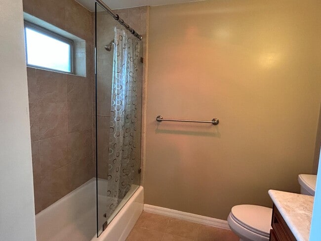 Building Photo - 27111 Sugar Pine Dr