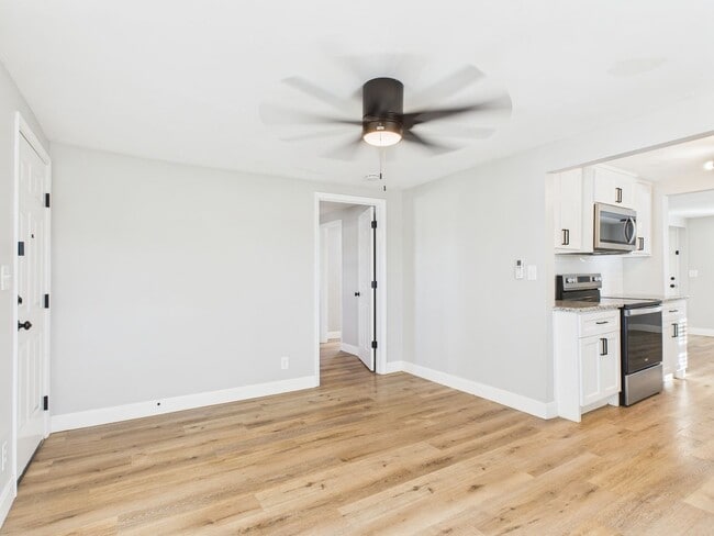 Building Photo - 3412 NE 16th Ave