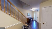 Building Photo - 719 Summertime Dr