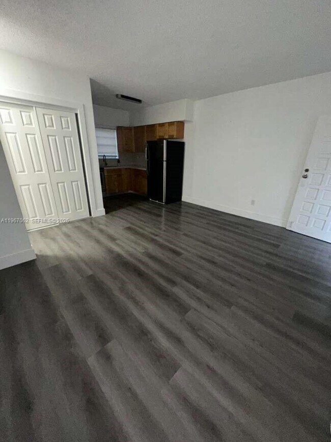 Building Photo - 2617 NW 23rd Ave