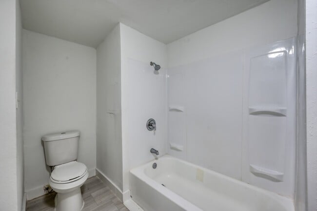 Building Photo - 29906 Hunters Rd