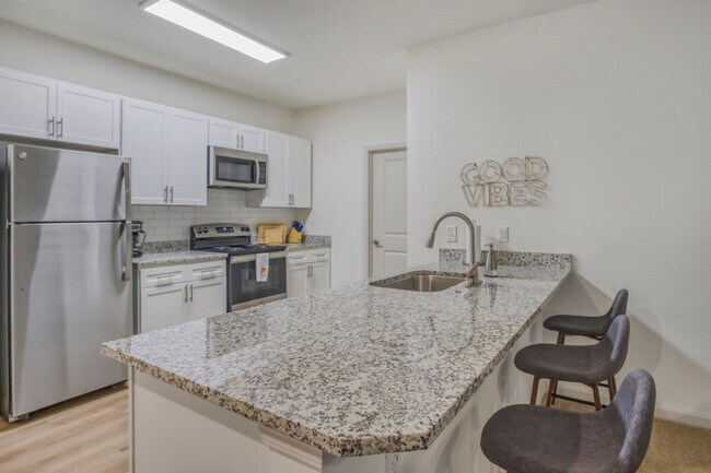 Building Photo - 8367 Coventry Ct