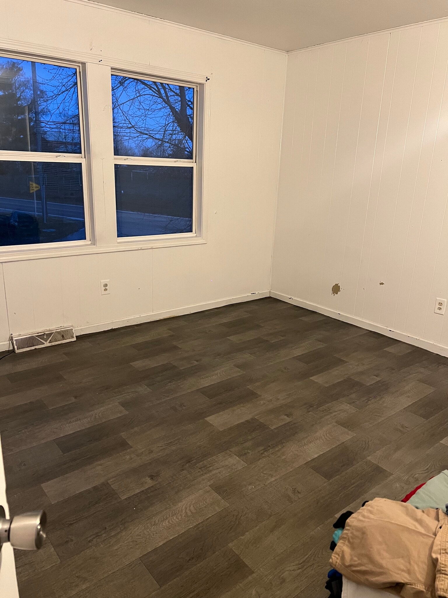 Building Photo - 803 Zollinger Rd