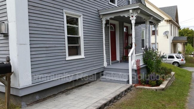 Building Photo - 11 Cottage St