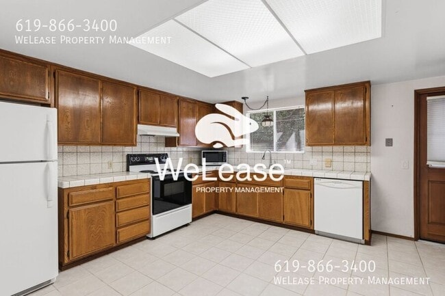 Building Photo - 3734 Bonita Canyon Rd