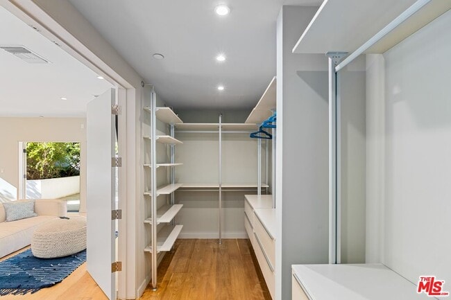 Building Photo - 1621 Malcolm Ave